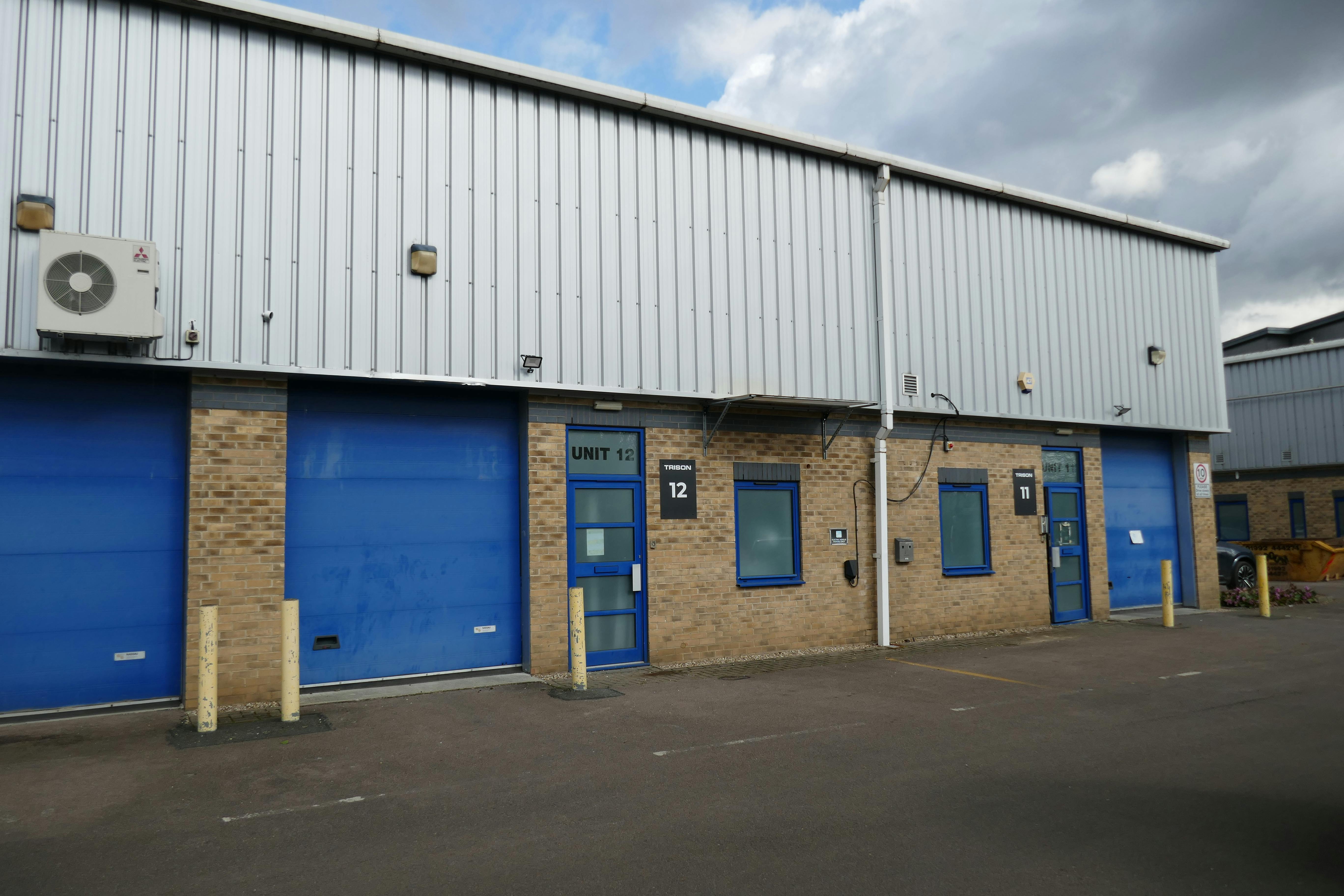 11 & 12 Crane Mead Business Park, Ware, Industrial To Let - P1040847.JPG
