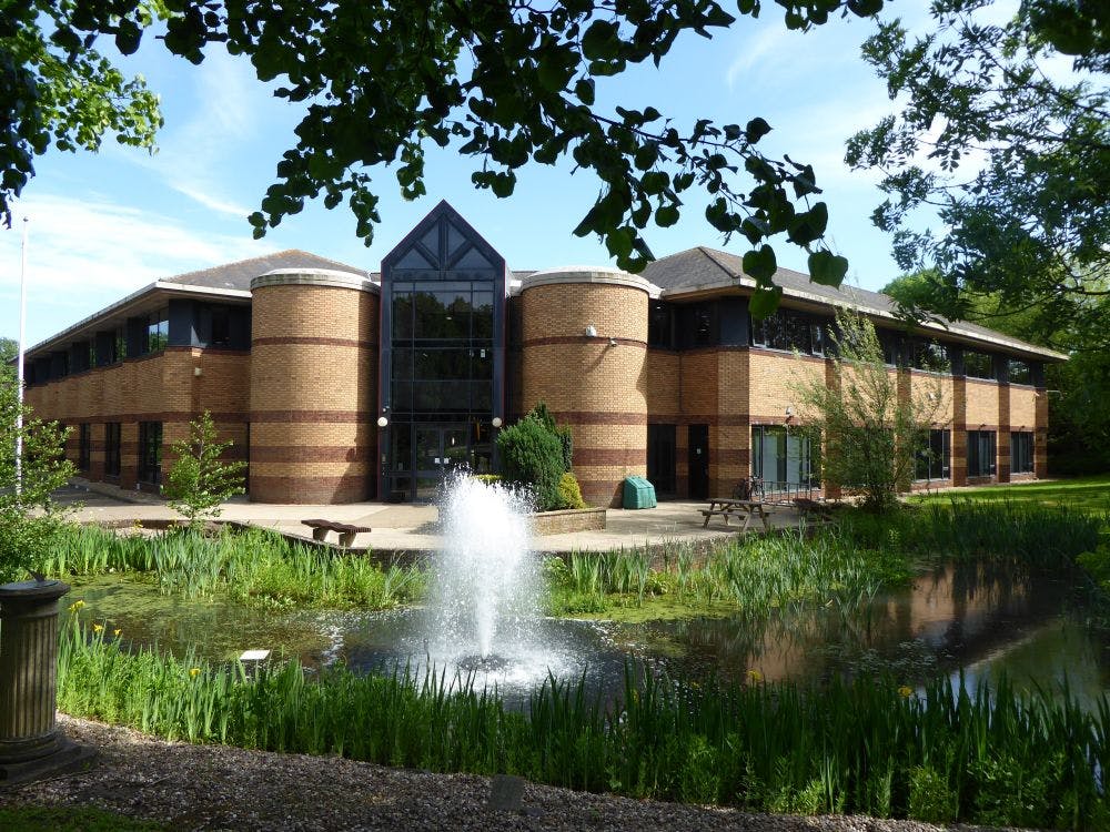 Pembroke House, Banbury, Office To Let - P1010632.JPG