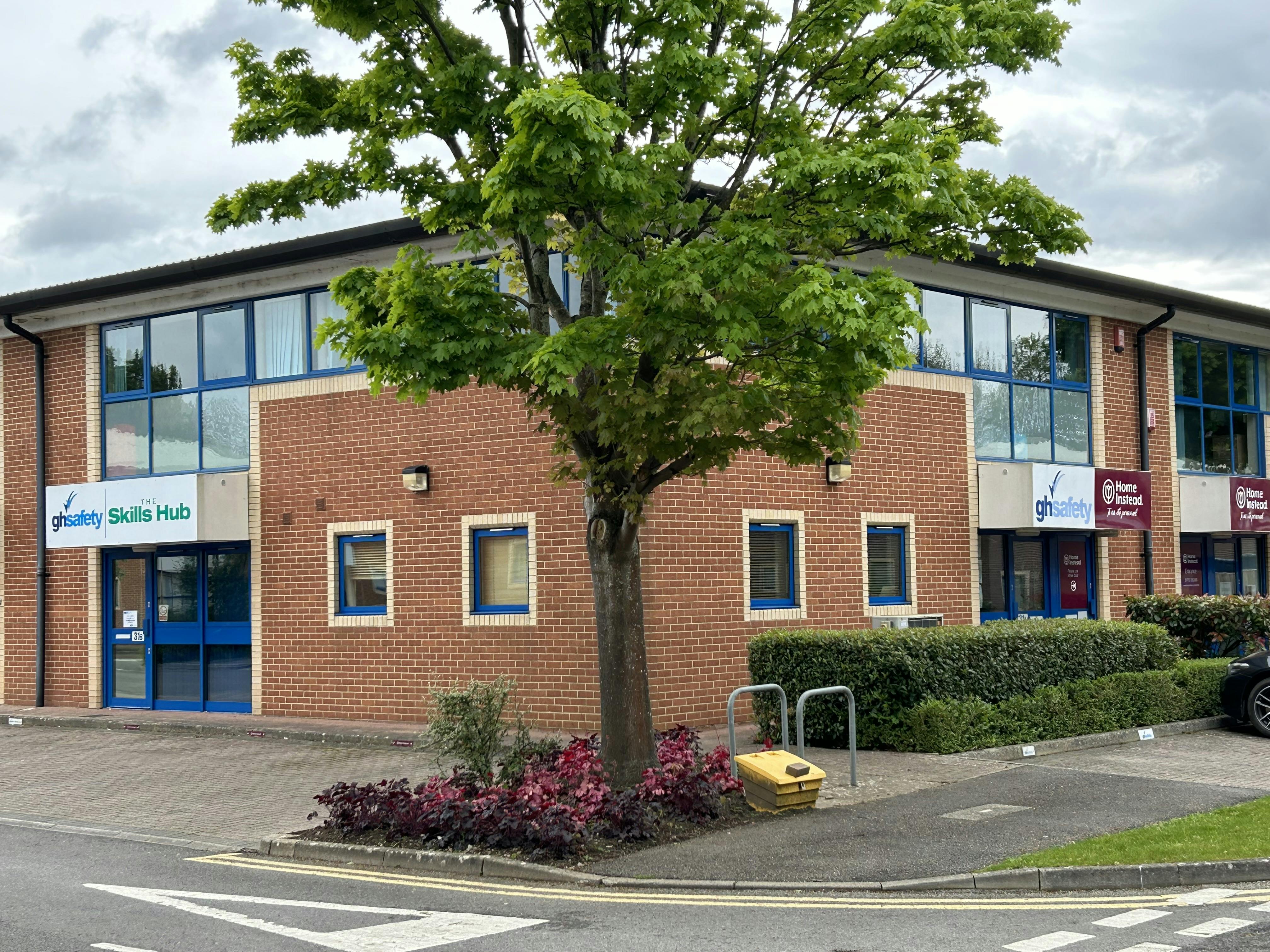 Unit 31 a & 31 b, Shrivenham Hundred Business Park, Watchfield, Offices For Sale - IMG_2110.jpeg