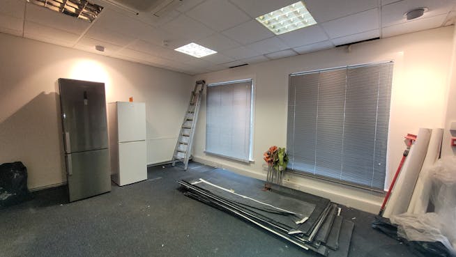 2 Miller Lane, Glasgow, Offices / Retail To Let - 20260211_121304.jpg