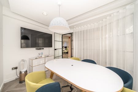 2 Artbrand Studios, 7 Leathermarket Street, London, Office To Let / For Sale - 2 Artbrand Studios meeting room 2.jpg