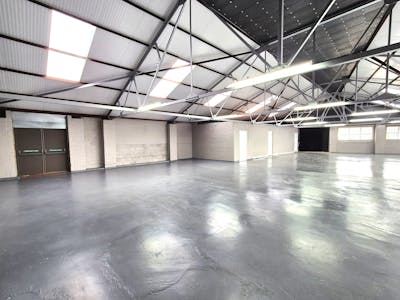 Brighton Road, Stockport, Industrial/Logistics To Let - 20260324_120528.jpg