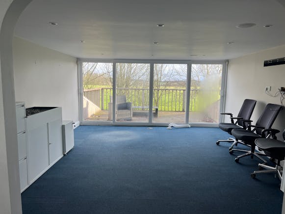 Offices, Shardeloes Farm, Amersham, Offices To Let - IMG_1019.JPG