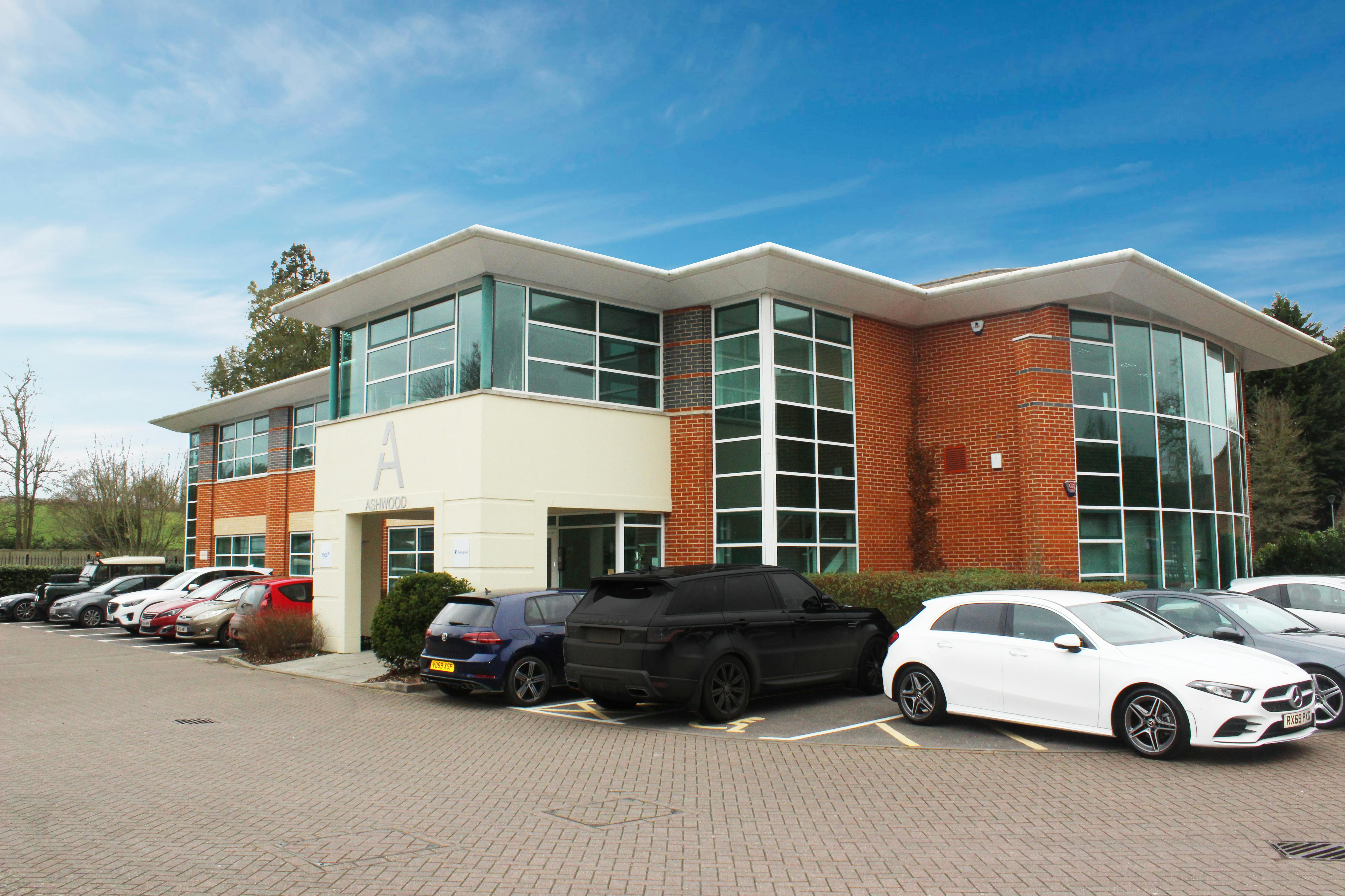 Ashwood, Maidenhead, Offices To Let - IMG_3503 EDITED.jpg