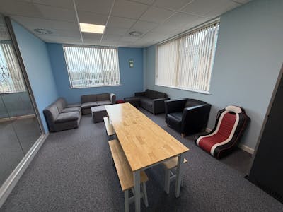 First Floor Office, Shirley, Solihull, Office To Let - Photo 12-02-2026, 09 06 08.jpg