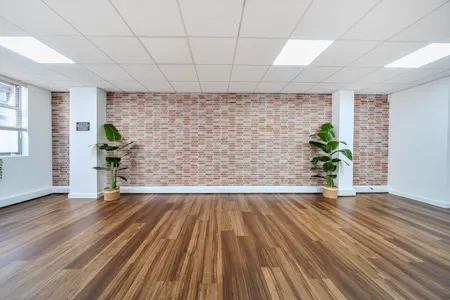 8 Baltic Street East, London, Office To Let - 1483278 (10).jpg