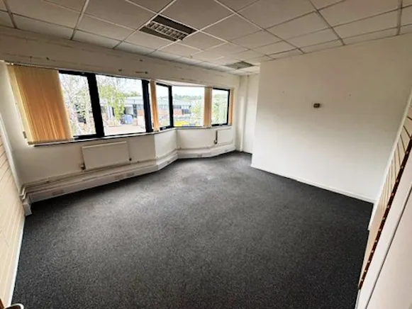 Unit E The Loddon Centre, Basingstoke, Industrial To Let - ELCPicture12 - 22 07 2026.jpg