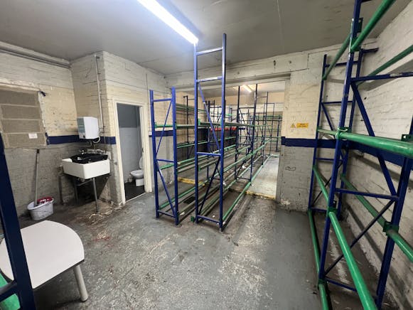 ATS Didcot, 1 Park Road, Didcot, Industrial For Sale - 20240619_121400166_iOS.jpg ATS Didcot, 1 Park Road, Didcot, Industrial For Sale - 20240619_121400166_iOS.jpg