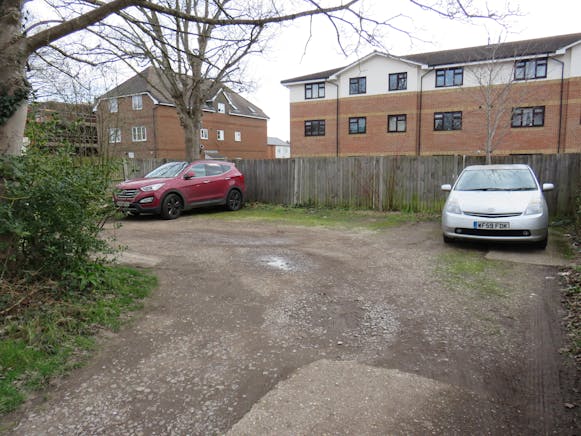 295 Fleet Road, Fleet, Retail To Let - IMG_1959.JPG