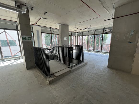One Thames Quay, London, Health & Fitness / Health & Fitness / Offices / Restaurant / Retail To Let / For Sale - IMG_7823.JPG