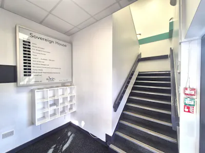 Sovereign House, Stockport, Office To Let - 20250501_075102.jpg