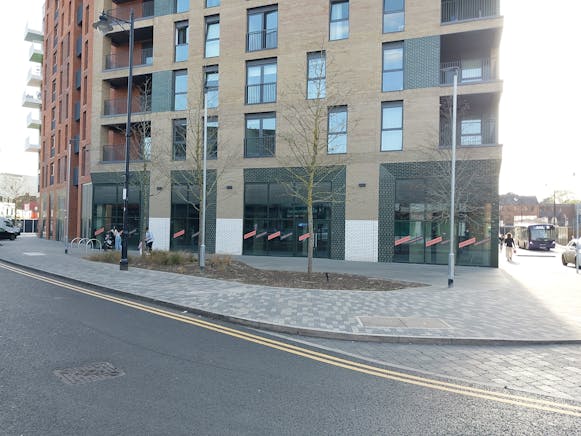 Unit E01, ONE Maidenhead, Maidenhead, Retail To Let - 1000025514.jpg