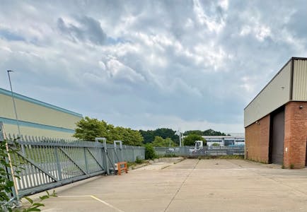2 Reynoldston Close, Northampton, Industrial/Logistics / Industrial / Warehouse To Let - Reynoldston External Areas.jpg
