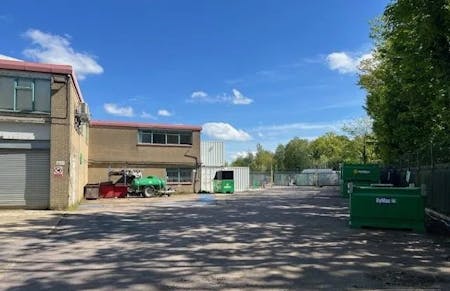 Unit A1 Vale Industrial Estate, Watford, Industrial / Light Industrial / Warehouse To Let - 7.jpg
