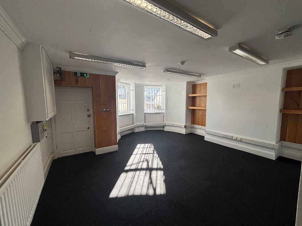 Lower Ground Floor, 4 St. Georges Place - IMG_0899.jpeg