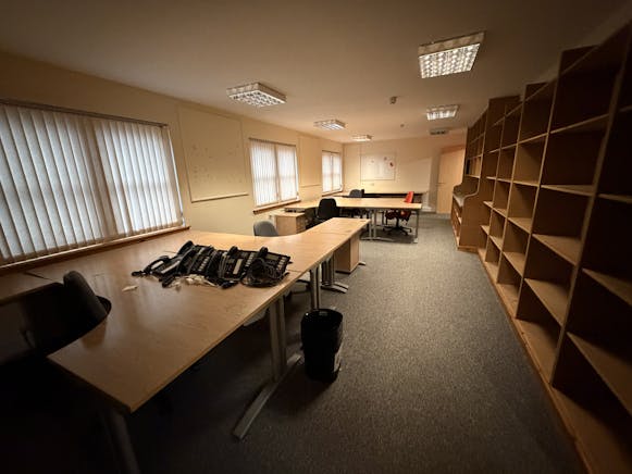 Millenium House, 1 Maidenplain Place, Auchterarder, Offices To Let - IMG_0670.JPG