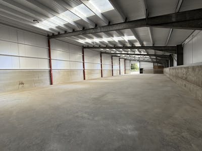 Unit 1D Manor Farm Barns, Southampton, Open Storage / Warehouse To Let - IMG_1186.jpg