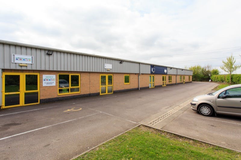 Industrial Unit in Lincoln - photo 2