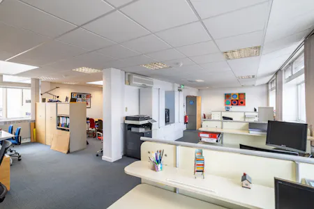 Hille House, Watford, Office To Let - Hille  Watford5.jpg