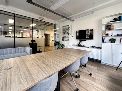Bolsover House, 5-6 Clipstone Street, 2nd Floor, London, Office To Let - IMG_6276.jpg