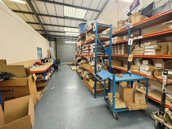 14 Braiswick Place, Basildon, Industrial / Office To Let / For Sale - eafed8bbIMG20251104WA0027.jpg