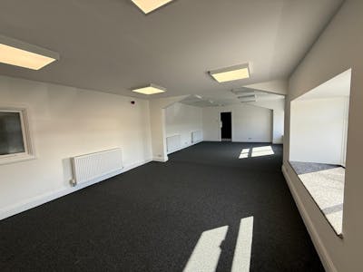 Unit 5, Warrington, Industrial/Logistics / Office / Warehouse To Let - 3.jpg