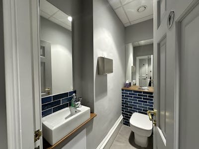 163 Bath Street, Glasgow, Office To Let - WC