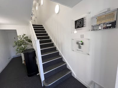 The River Wing & Tower House, Chesham, Office To Let - IMG_3165.JPEG