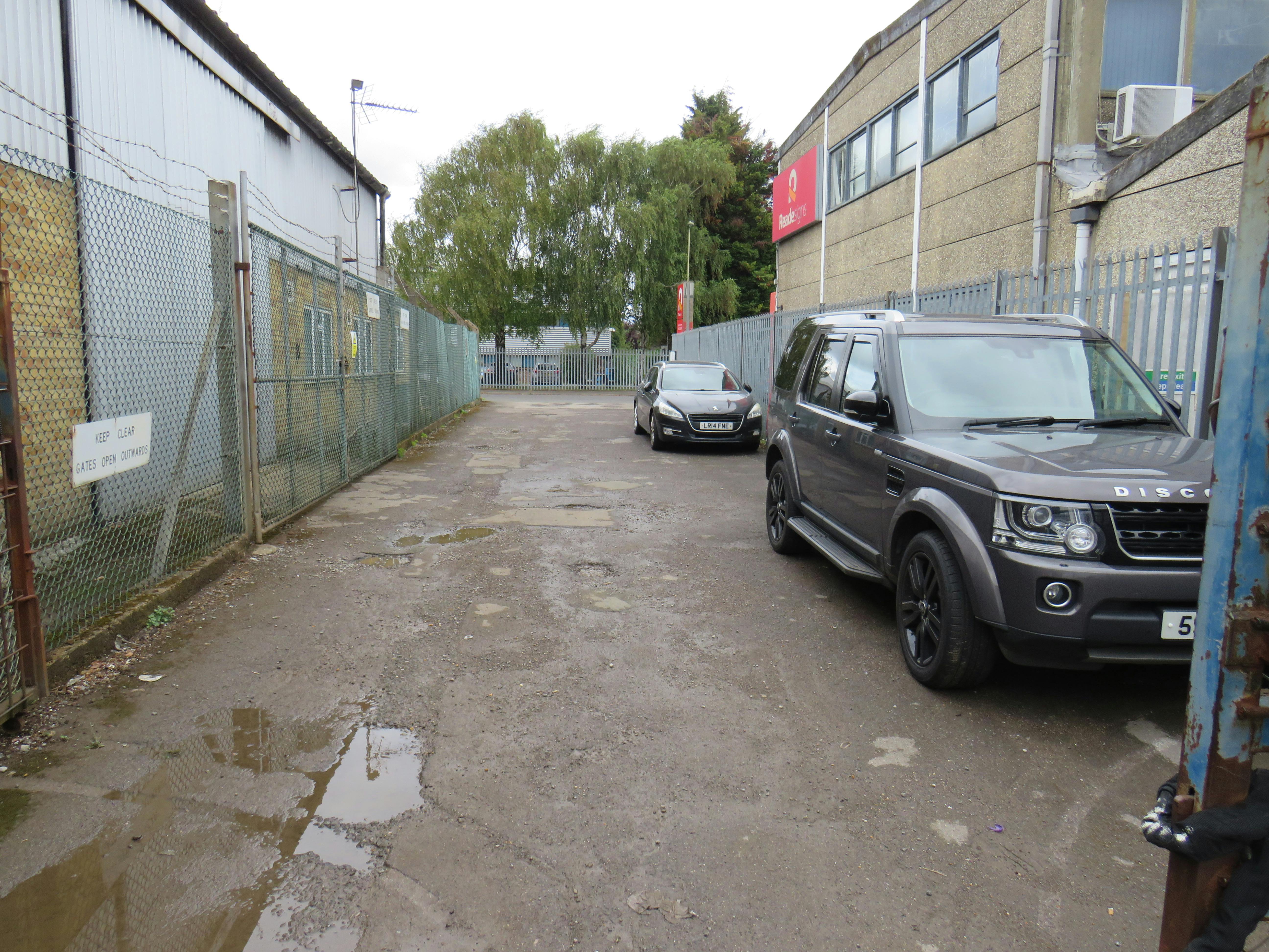 Units 3 / 3b, Holder Road, Aldershot, Warehouse & Industrial To Let - IMG_1841.JPG
