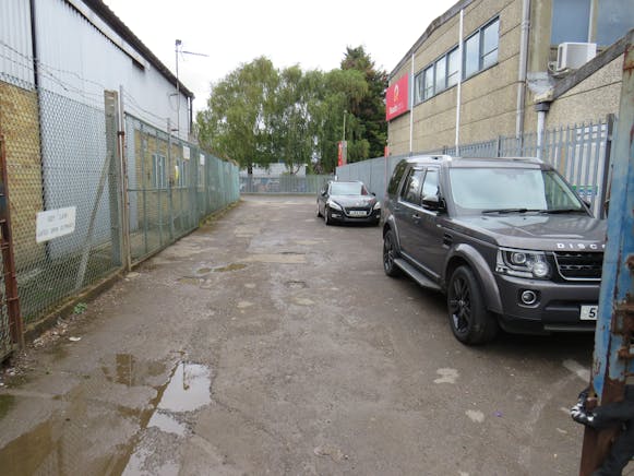 Units 3 / 3b, Holder Road, Aldershot, Warehouse & Industrial To Let - IMG_1841.JPG