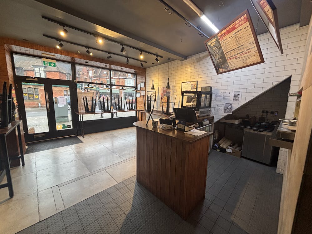 33,33a,35 &35a Station Road - IMG_0257.jpeg