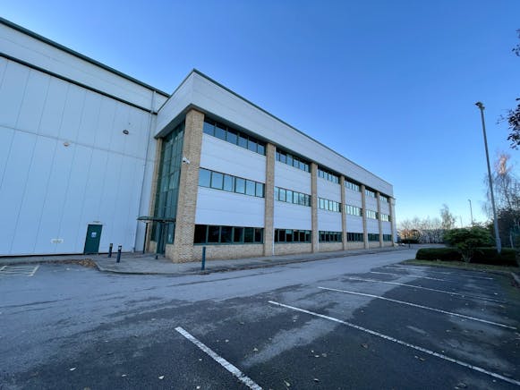 Unit 1B, Progress Park, Progress Way, Bedford, Industrial To Let - IMG_4820.JPG