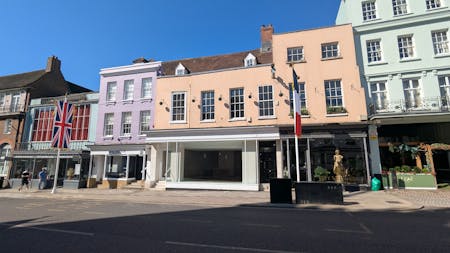 15 High Street, Windsor, Retail Lease Assignment - PXL_20250703_082825071.jpg