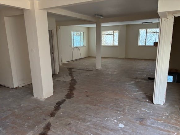 99 Vale Road, London To Let - 5.jpg