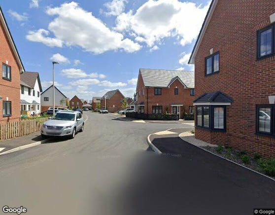 Finchwood Retail Centre, Finchampstead, Investment / Retail For Sale - Street View