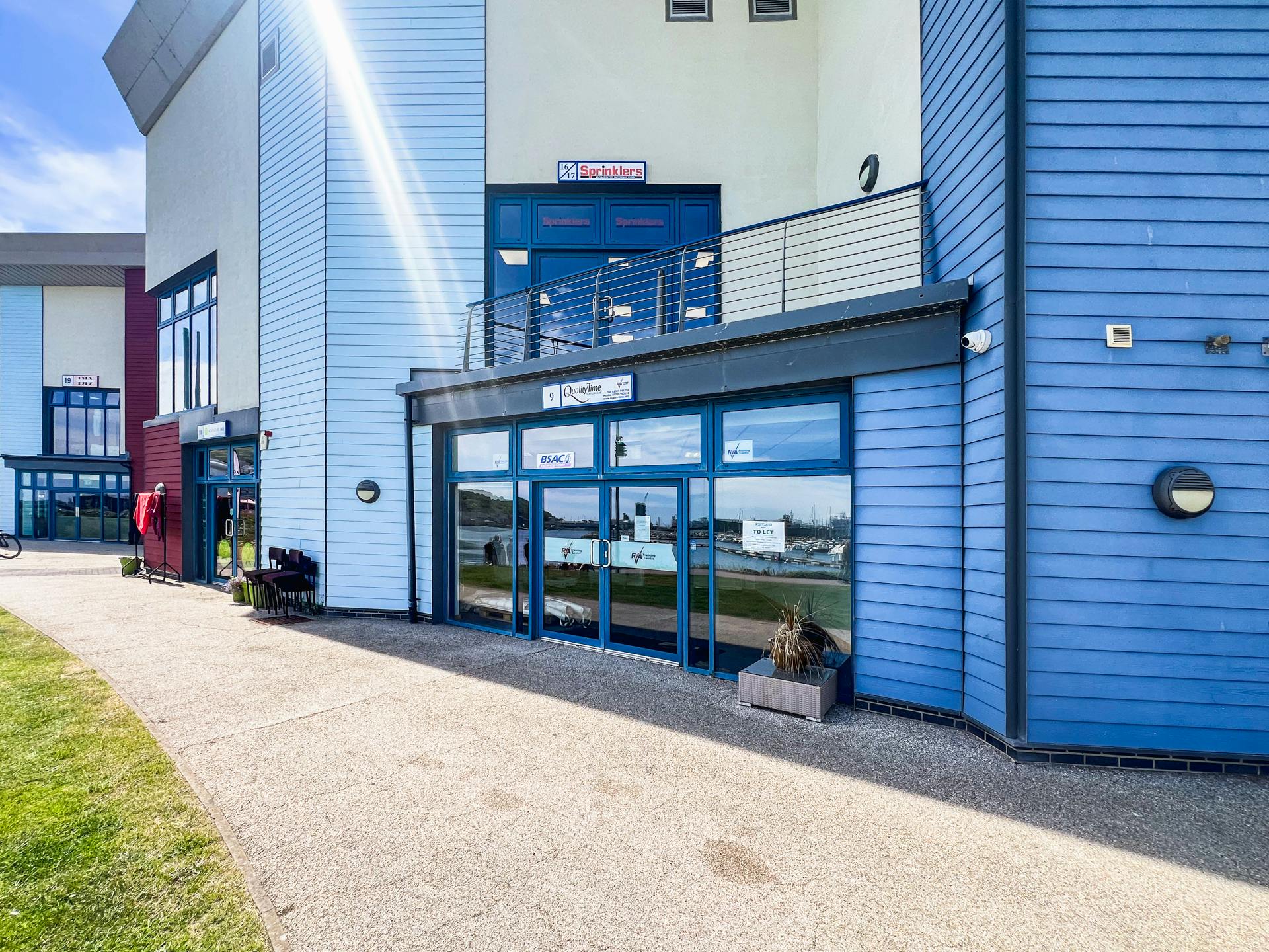 Retail/Shop in Portland - photo 4