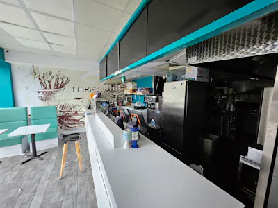 120 Burton Road, Manchester, Hot Food Takeaway To Let - 20260909_131156.jpg