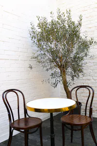 343 Ladbroke Grove, London, Retail To Let - DSC_5194 copy.jpg