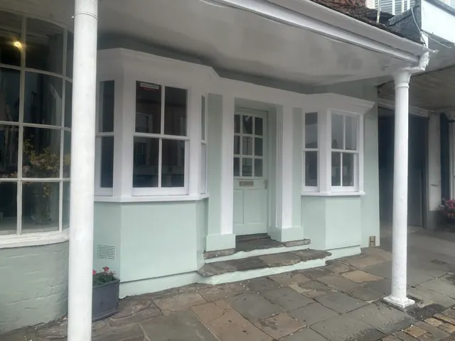 115 High Street, Marlborough, Retail To Let - Frontage close up 2.jpeg