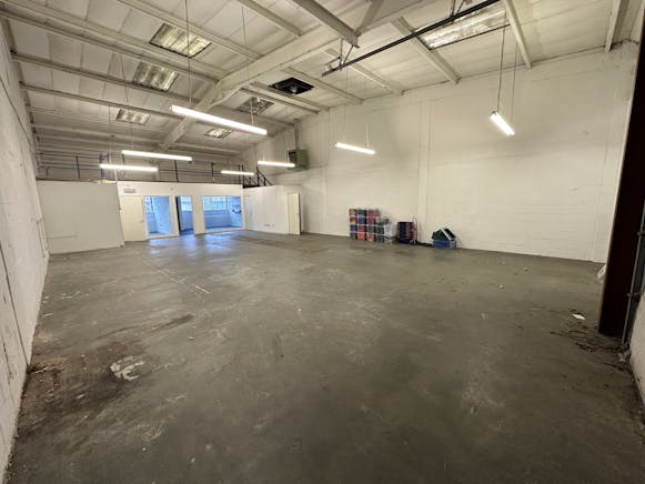 24 Woolmer Trading Estate, Bordon, Industrial / Warehouse To Let - IMG_8107.JPG