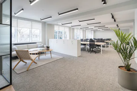 172 Tottenham Court Road, London, Office To Let - MC3457-9081-HR.jpg