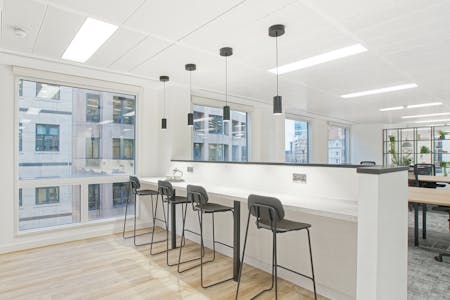 69 Leadenhall Street, London, Office To Let - DSC00552.JPG