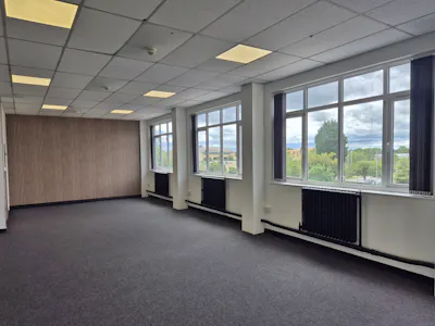 Europa Business Park, Cheadle, Industrial/Logistics / Office To Let - 20260619_132209.jpg