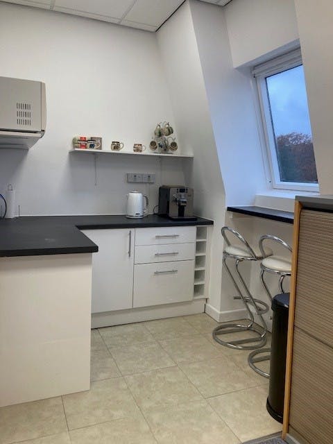 39 Guildford Road, Lightwater, Offices To Let - nov 24 kitchen.jpg