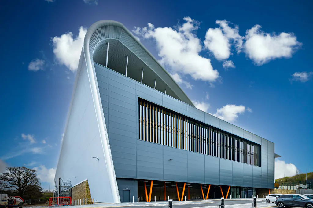 Unit 1, Junction, M1 J10, Luton, LU1 4LX