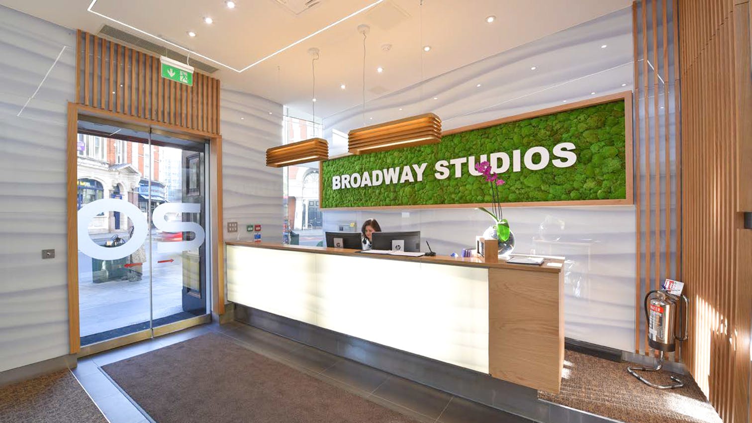 Broadway Studios, Hammersmith Broadway, Hammersmith, Office To Let - 20  Broadway Studios, Hammersmith  W6 Office to let West London, Reception.jpg