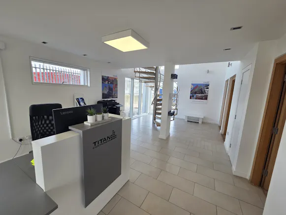 Office Fiddlers Reach, Grays, Office To Let - WhatsApp Image 2026-09-03 at 3.01.37 PM (1).jpeg