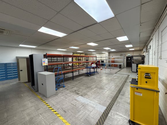 12-14 Boundary Road, Haverhill, Industrial To Let - IMG_4580.JPG