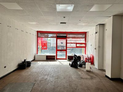 299 North End Road, London, Retail To Let - d4645482-2fbc-4f0d-8991-47aac47c28ed.jpg
