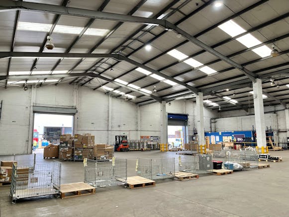 Westgate 2 Avia Park, Heathrow To Let - Westgate 2  Warehouse 2.jpg